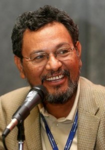 Elmer Mendoza - escritor